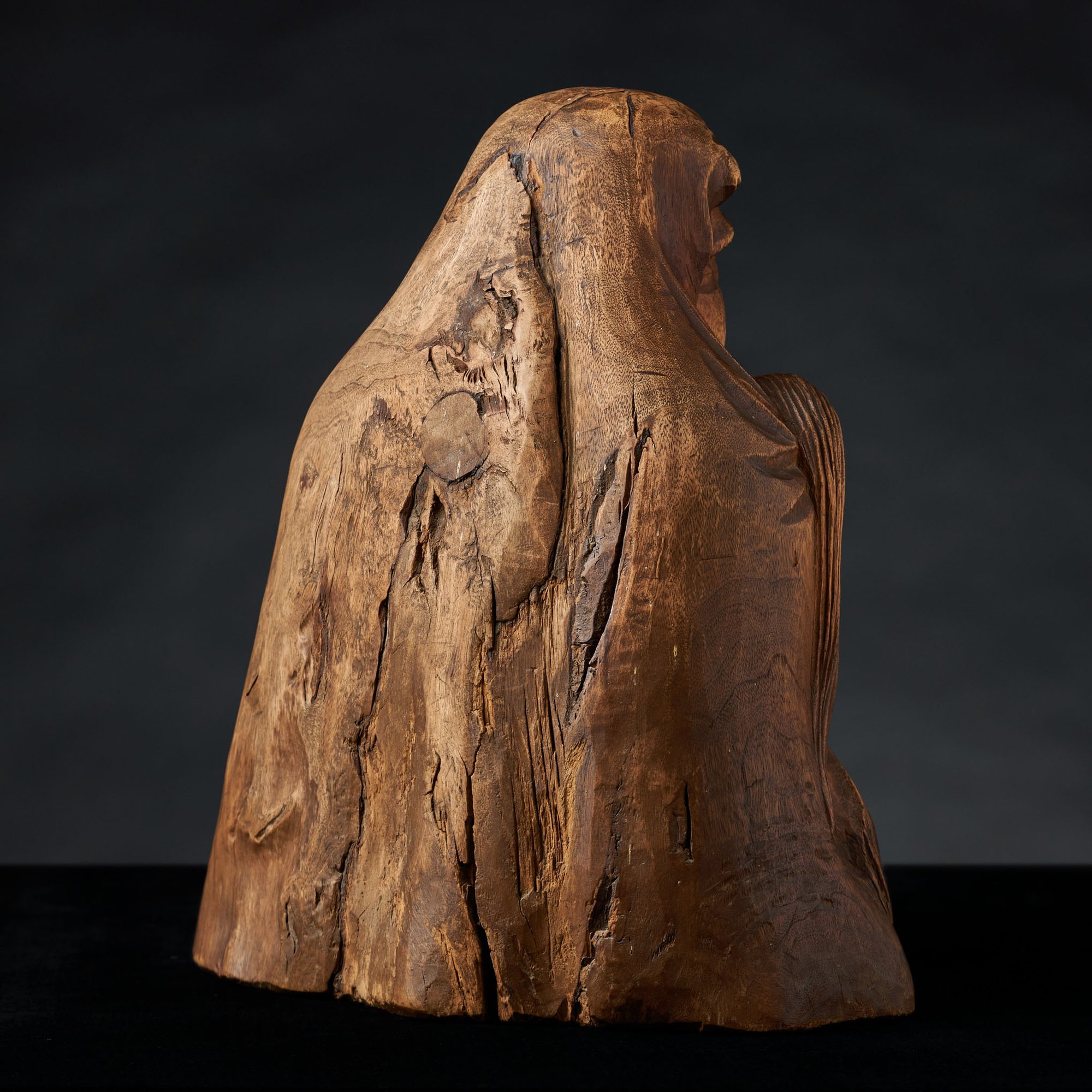 DARUMA WOOD CARVING STATUE | GAKUSEIBOOKS